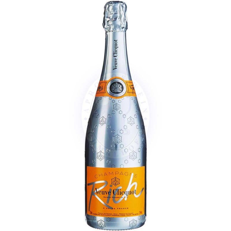 234006 Product In Veuve Clicquot RICH wird die Frucht auf ein aufregendes neues Niveau gehoben. Die Pinot-Noir-Handschrift von Veuve Clicquot erlangt mit einer höheren Dosage eine neue Vielseitigkeit, während der höhere Meunieranteil Frische, Fruchtigkeit und Schlemmernoten betont. Zitrus, Blumig, Cremiger Abgang probieren sie RICH mit: Gurken, Pfeffer oder Sellerie Ananas oder Grapefruitschale Aromatisierte Teeblätter