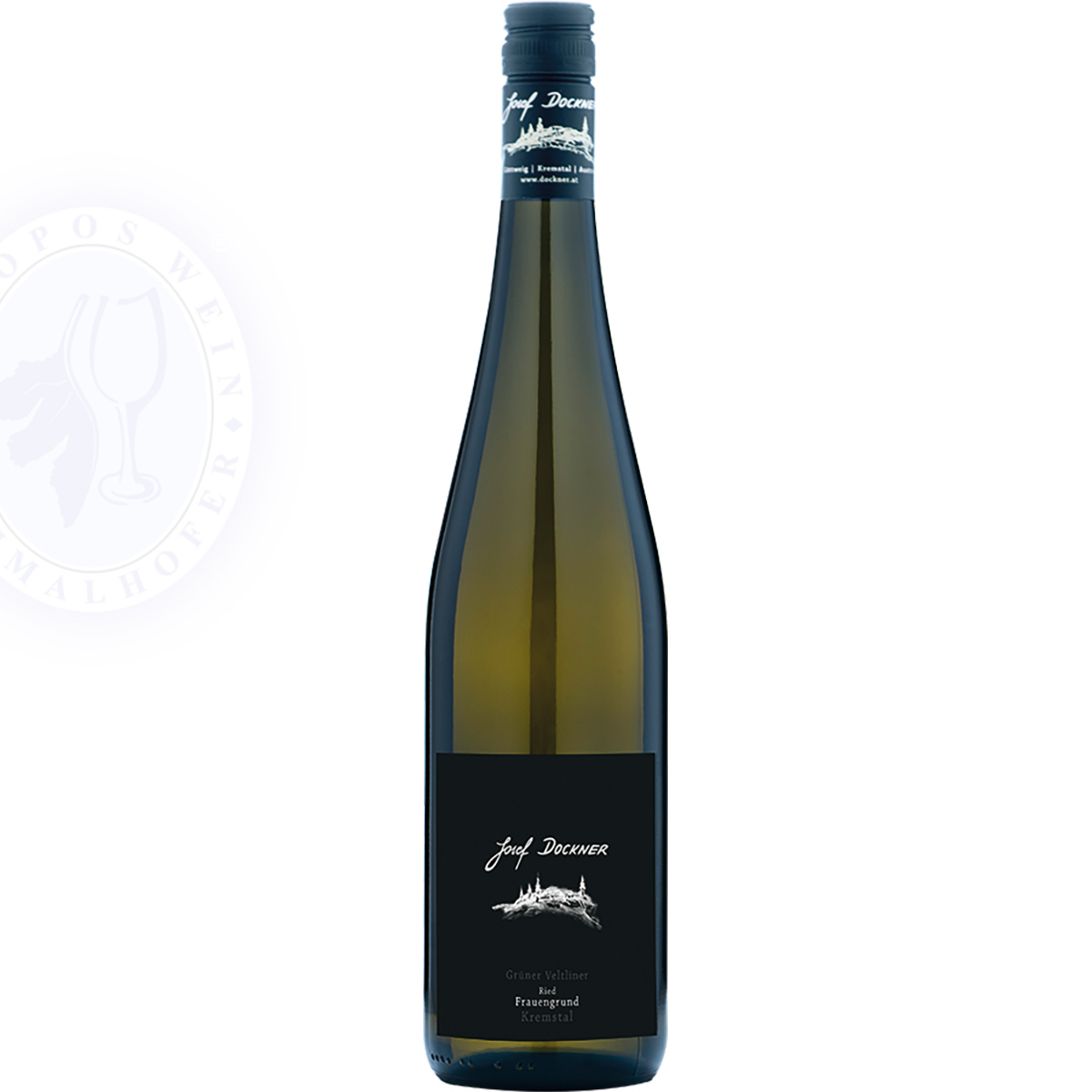 297040 Product Die Nase ist klar und sortentypisch: Aromen von reifem Apfel, Birne und etwas Quitte werden begleitet von zarten Zitrusnoten, frischen Kräutern, weißen Blüten und der typischen Veltliner-Würze nach weißem Pfeffer. 15303