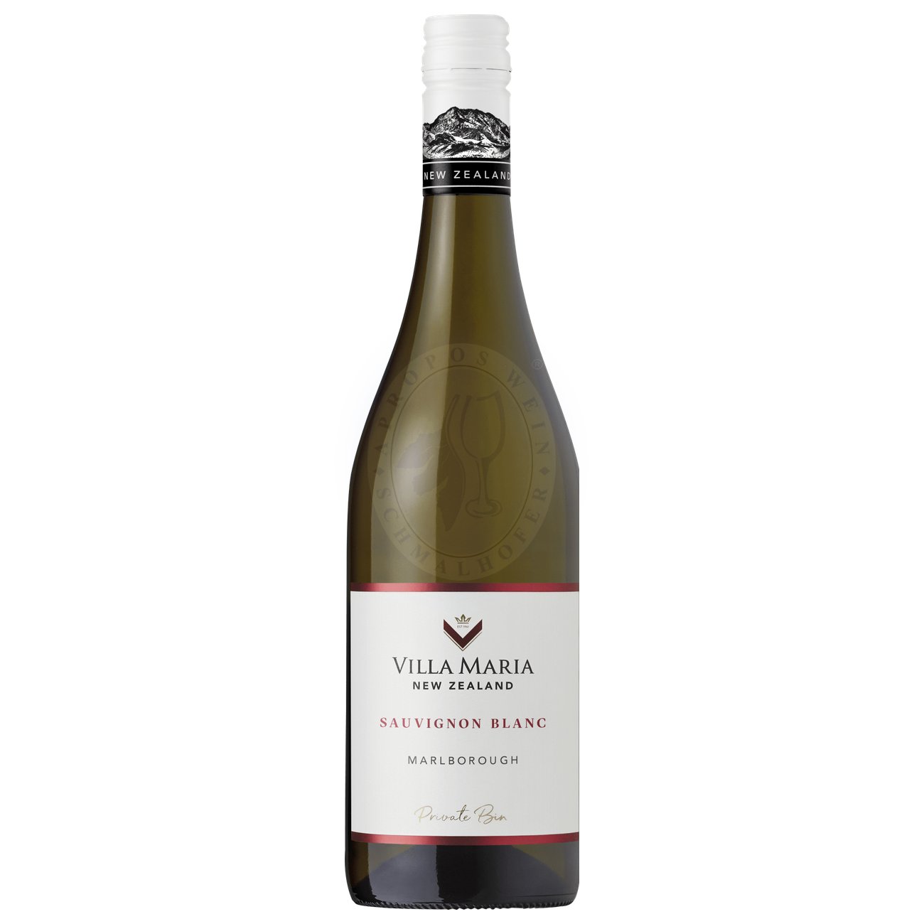 467611 Product Der Sauvignon Blanc Private Bin 2024 von Villa Maria ist ein Paradebeispiel für die Stilistik Neuseelands und bringt die charakteristische Frische und Aromatik der Marlborough-Region mit beeindruckender Klarheit zum Ausdruck. Im Glas zeigt sich der Wein in hellem Strohgelb mit grünlichen Reflexen. Die Nase ist intensiv und präzise, geprägt von tropischen Noten wie Passionsfrucht, Stachelbeere und reifer Mango, ergänzt durch Zitrusnuancen, frisches Gras und einen Hauch grüner Paprika. 9414416305528-2024