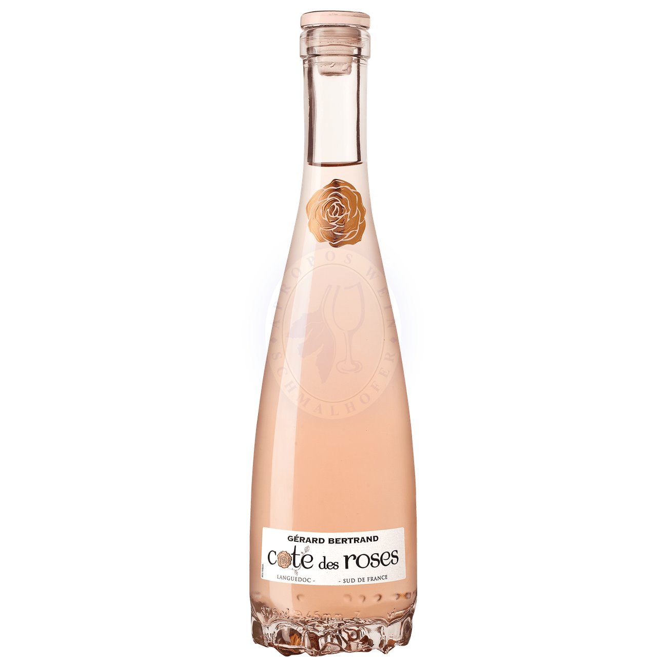 468167 Product Im Glas präsentiert sich der Rosé in einem zarten, blassglänzenden Rosa mit anfangs blauvioletten, später lachsrosafarbenen Reflexen. Das Bouquet entfaltet ein verführerisches Aromenspiel aus roten Früchten wie Johannisbeeren und Cassis, ergänzt durch florale Noten von Rosen und einem Hauch von Zitrusfrüchten, insbesondere Grapefruit. 3514123111767-2024