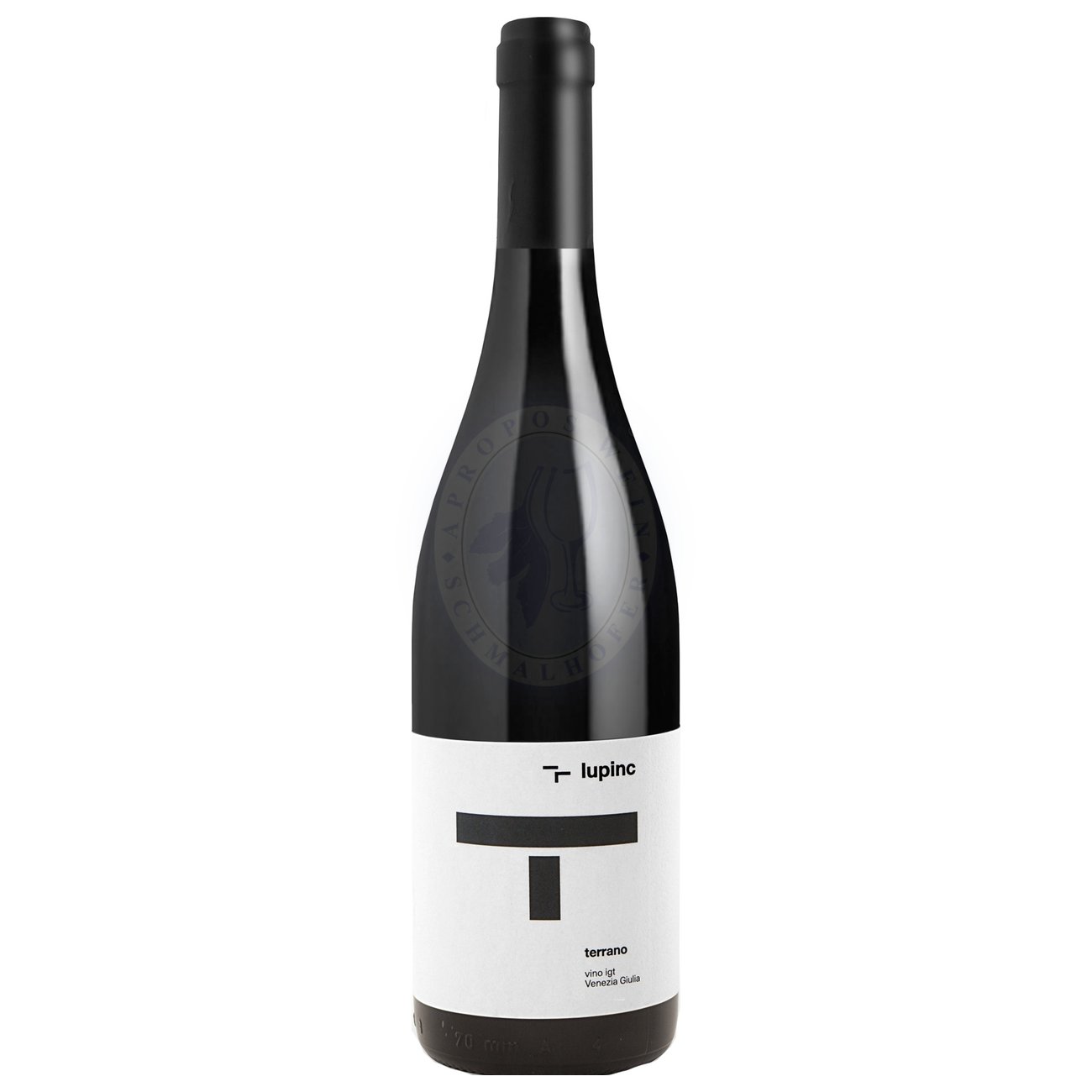 537721 Product Der Terrano Carso 2022 von Matej Lupinc ist ein charaktervoller Rotwein aus der Region Karst in Italien, hergestellt aus der autochthonen Terrano-Traube. Dieser Wein zeichnet sich durch eine tiefrote Farbe mit violetten Reflexen aus. In der Nase entfalten sich intensive Aromen von Kirschen, Pflaumen und einem Hauch von schwarzem Pfeffer, begleitet von mineralischen Noten, 101289