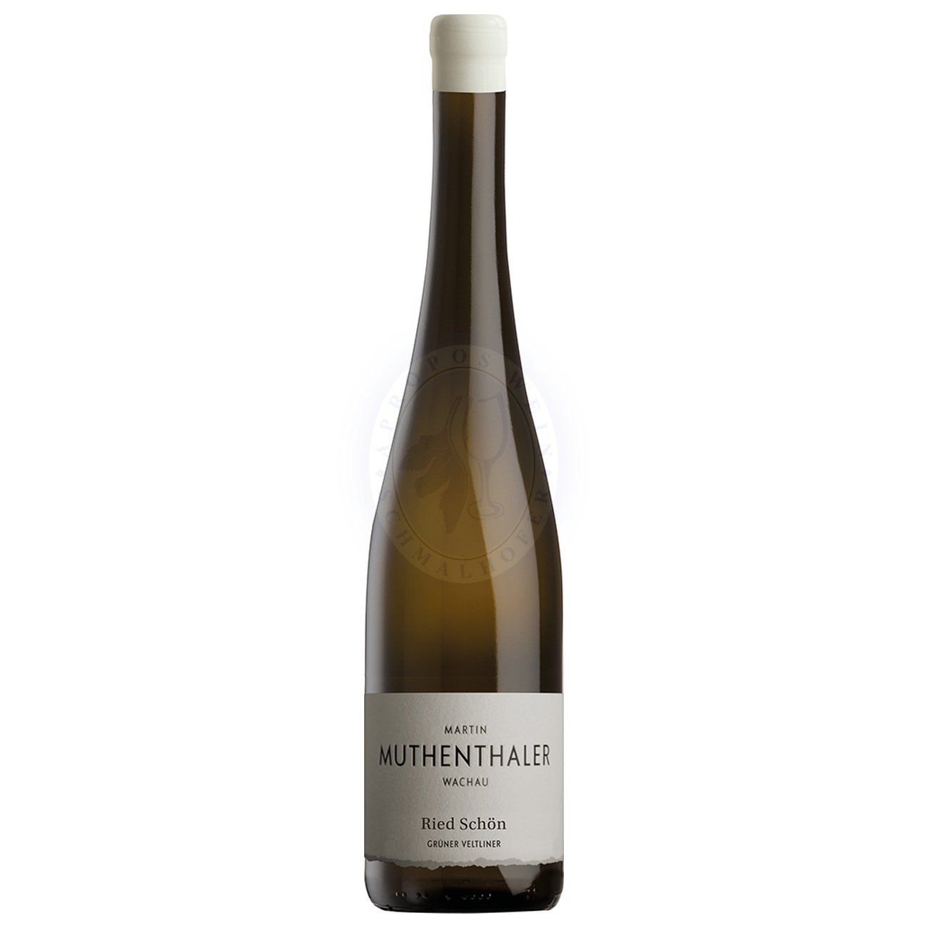 542903 Product viel Frucht, die gelegentlich auch einen exotischen Einschlag hat, kommen zunehmend würzige Noten zum Vorschein, die von salzigen und erdigen Nuancen begleitet werden. Eingebettet ist das Aromaspektrum in einen warmen und kraftvollen Körper. 75486