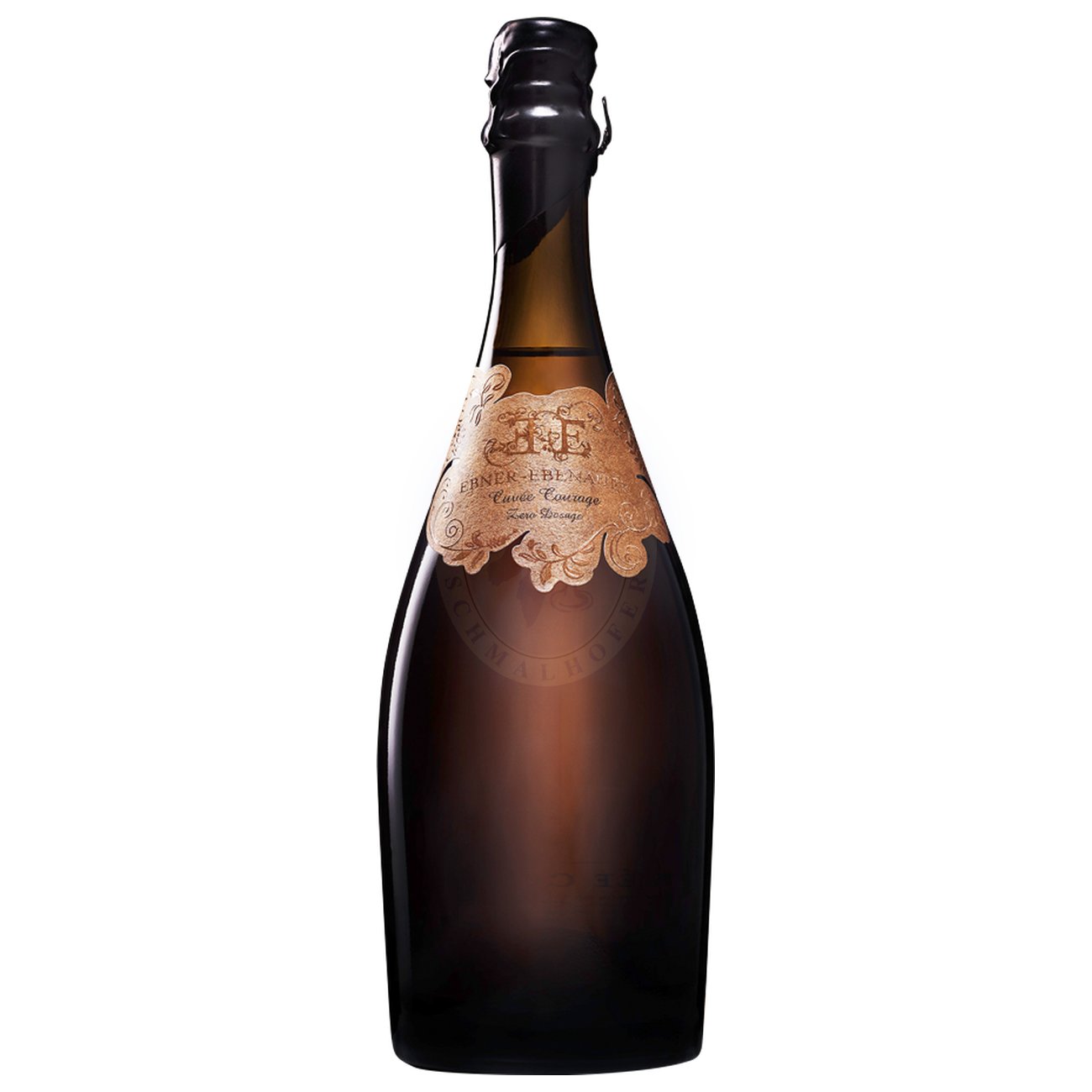 545412 Product Im Glas zeigt er sich in intensivem Bernstein mit tiefer Farbe – ein Zeichen des oxidativen Ausbau-Ansatzes. In der Nase dominieren Würze, kühlwürzige Kräuteraromatik, nussige Noten und eleganter Hefeton. Mit Luft öffnen sich komplexe Aromen von Pomelo, reifem Apfel, mürbem Gebäck und kühler Mineralität. 111683