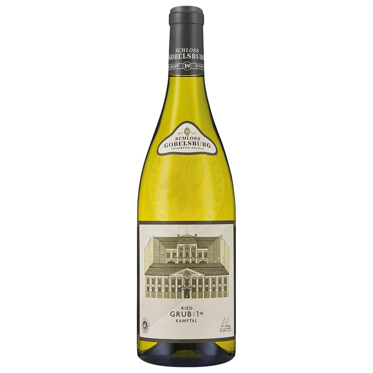 548290 Product Im Glas leuchtet der Wein in hellem Gelbgrün mit feinen goldenen Reflexen. Das Bouquet öffnet sich mit reifer Williamsbirne, frischem Apfel und Limettenzeste, dazu gesellen sich weiße Blüten, ein Hauch Mandel und die für die Lage typische pfeffrige Würze. 9120125250171-2023