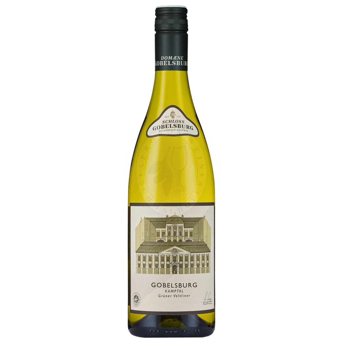 555007 Product Der Grüne Veltliner DAC 2024 vom traditionsreichen Schloss Gobelsburg ist ein klassisch-eleganter Kamptaler Veltliner, der Herkunft, Rebsortentypizität und feine Balance auf vorbildliche Weise vereint. Im Glas zeigt er sich in klarem Strohgelb mit grünlichem Schimmer. Die Nase ist frisch und zugleich vielschichtig: Noten von grünem Apfel, saftiger Birne und Zitrusfrüchten verbinden sich mit feinen Anklängen von weißem Pfeffer, frischen Kräutern und einer zarten Mineralik. 9120125250096-2024