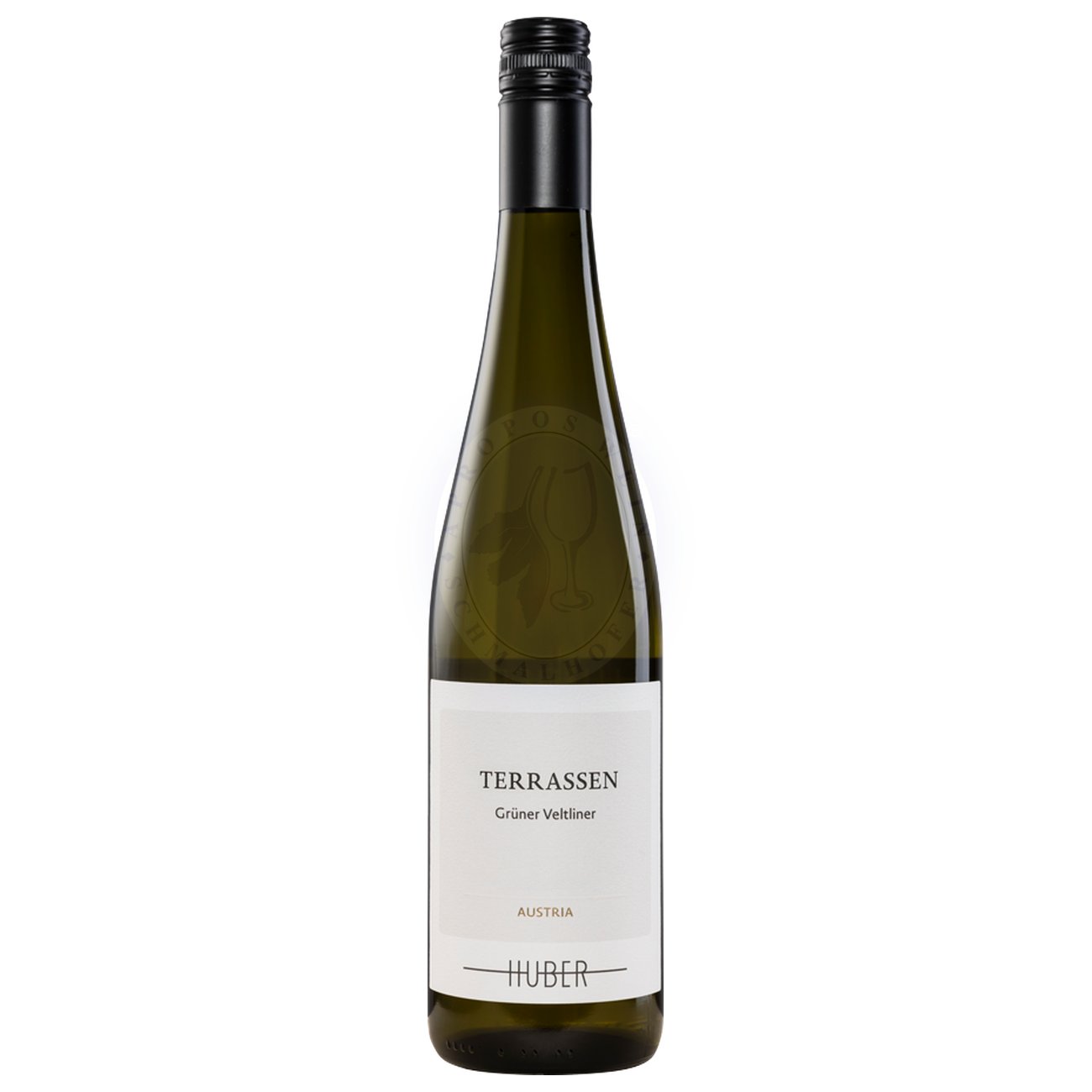 557140 Product Im Glas zeigt sich der Grüner Veltliner Terrassen 2024 in einem mittleren Gelbgrün. Das Bouquet ist geprägt von einladender Würze mit Noten von weißem Pfeffer und feinen Blütenaromen. Am Gaumen präsentiert sich der Wein feinwürzig mit schönem Druck und einem mineralischen Nachhall. 9120013673648-2024