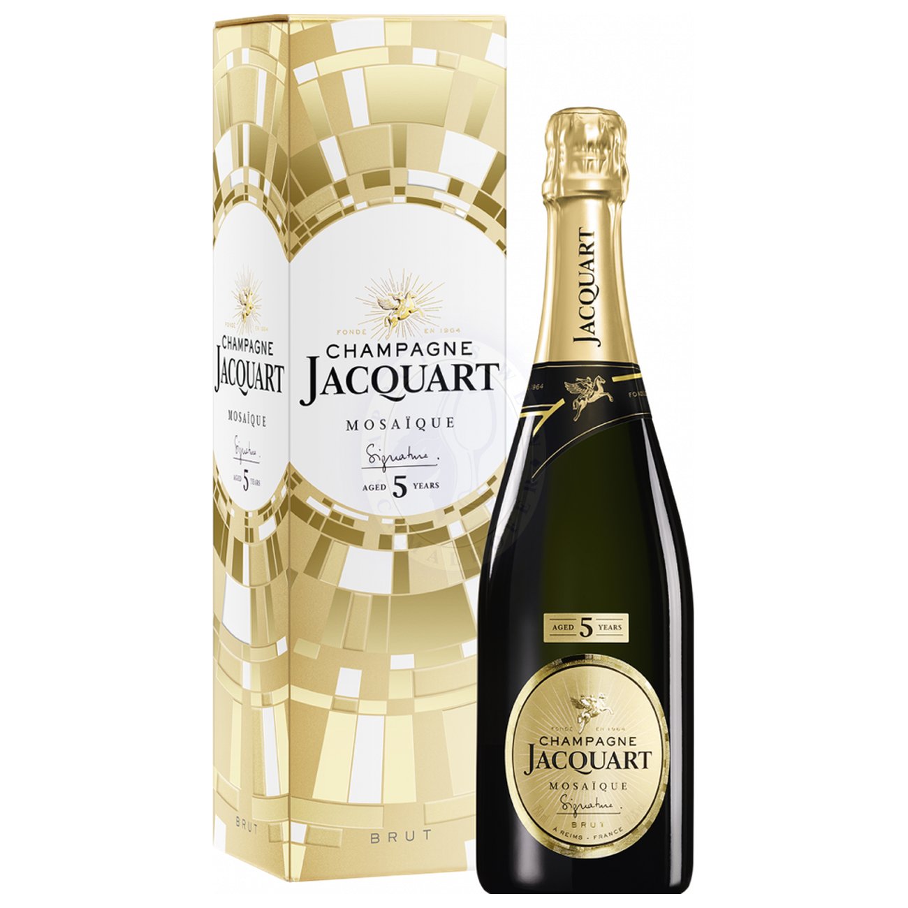 668995 Product Der Mosaïque Signature Brut „5 Years“ Grand Prestige von Champagne Jacquart präsentiert sich im Glas mit einem hellgoldenen Schimmer durch webfeine, anhaltende Perlage – ein eleganter visueller Einstieg von seltener Finesse. In der Nase offenbart sich ein komplexes Aromenspiel aus reifen Äpfeln und Birne, begleitet von Brioche-, Honig- und Nussnuancen, die von floralen und getrockneten Blüten unterlegt sind. 3700252046821