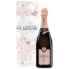 689891 Product Das Bouquet des Mosaïque Brut zeigt sich ungemein frisch, präzise und von einer einladenden Komplexität geprägt. In der Nase entfaltet sich ein klares Aromenspiel von hellen Früchten wie frischer Birne, weißem Pfirsich und spritzigen Zitruszesten. Unterstrichen wird diese lebendige Frucht von edlen Reife-Aromen: Ein Hauch von frisch gebackenem Brot, feinem Brioche und eine Spur von hellen Nüssen verleihen dem Duftbild eine noble Tiefe. AL-6335GP