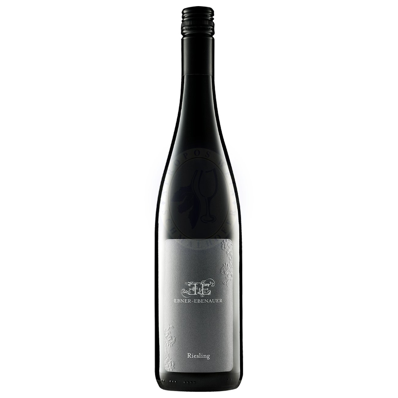 711998 Product Riesling 2025 von Ebner-Ebenauer demonstriert mit jugendlicher Strahlkraft, laserstrahlartiger Kalkstein-Präzision und vibrierender Rasse, zu welch puristischer Brillanz und animierender Frische die Königsrebsorte auf den kühlen Kalkböden des nordöstlichen Weinviertels fähig ist. Das Bouquet eröffnet ein glasklares, animierendes Aromenspiel von knackigem grünem Apfel, saftigem weißem Weingartenpfirsich, spritzigen Limettenzesten und reifen Mirabellen, kunstvoll umrahmt von feinen floralen Noten weißer Holunder- und Akazienblüten. 9120036701076-2024