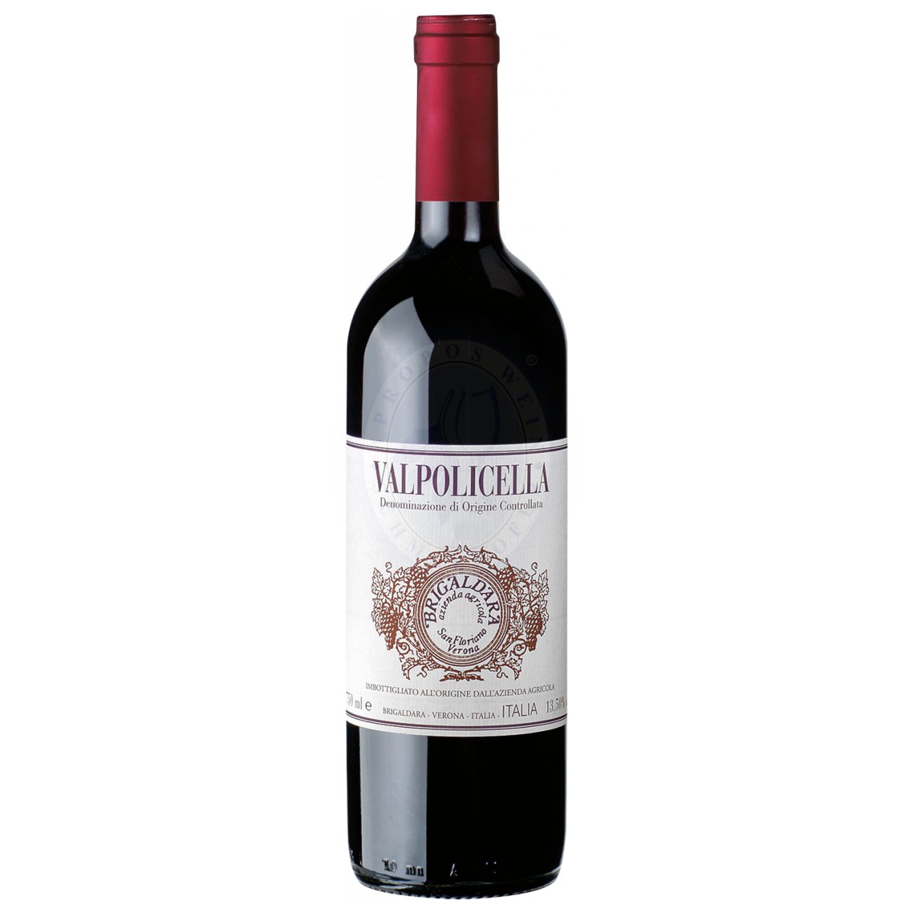 714088 Product Das hochangesehene Weingut Brigaldara aus San Floriano im Herzen des Valpolicella – meisterhaft und mit kompromisslosem Qualitätsstreben geführt von Stefano Cesari und seiner Familie, die sich bewusst als Bewahrer der klassischen, eleganten und trockenen Valpolicella-Stilistik fernab von marmeladiger Süße positionieren. Das betörend kühle, herrlich offene und einladende Bouquet entfaltet ein glasklares, explosives Aromenspiel aus knackiger Sauerkirsche (Amarena), frischer roter Johannisbeere und einem Hauch von Granatapfel, meisterhaft unterlegt von klassischen, terroirgeprägten Noten: zarte Veilchenblüten, ein Hauch von weißem Pfeffer, frische Alpenkräuter und eine faszinierend karge, helle Mineralik. 8032610361020-2023
