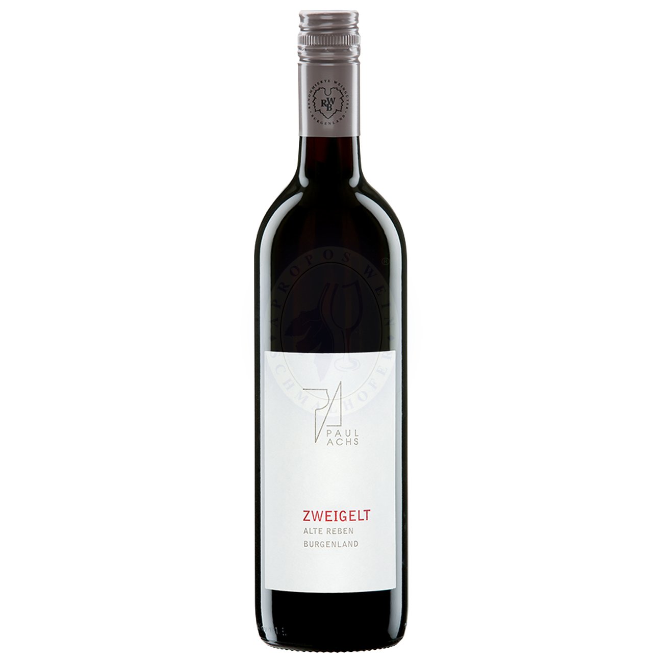 714550 Product Ein monumentales Statement von pannonischer Kraft, burgundischer Finesse und unverkennbarer biodynamischer Handwerkskunst präsentiert das renommierte Weingut Paul Achs. Das Bouquet entfaltet ein glasklares Aromenspiel aus reifer Herzkirsche, saftiger Waldbeere und einem Hauch von dunkler Zwetschge, meisterhaft unterlegt von zartem Edelholz, etwas dunkler Schokolade, einer feinen Kräuterwürze und einer faszinierend kargen, erdigen Mineralik. 9120038340273-202
